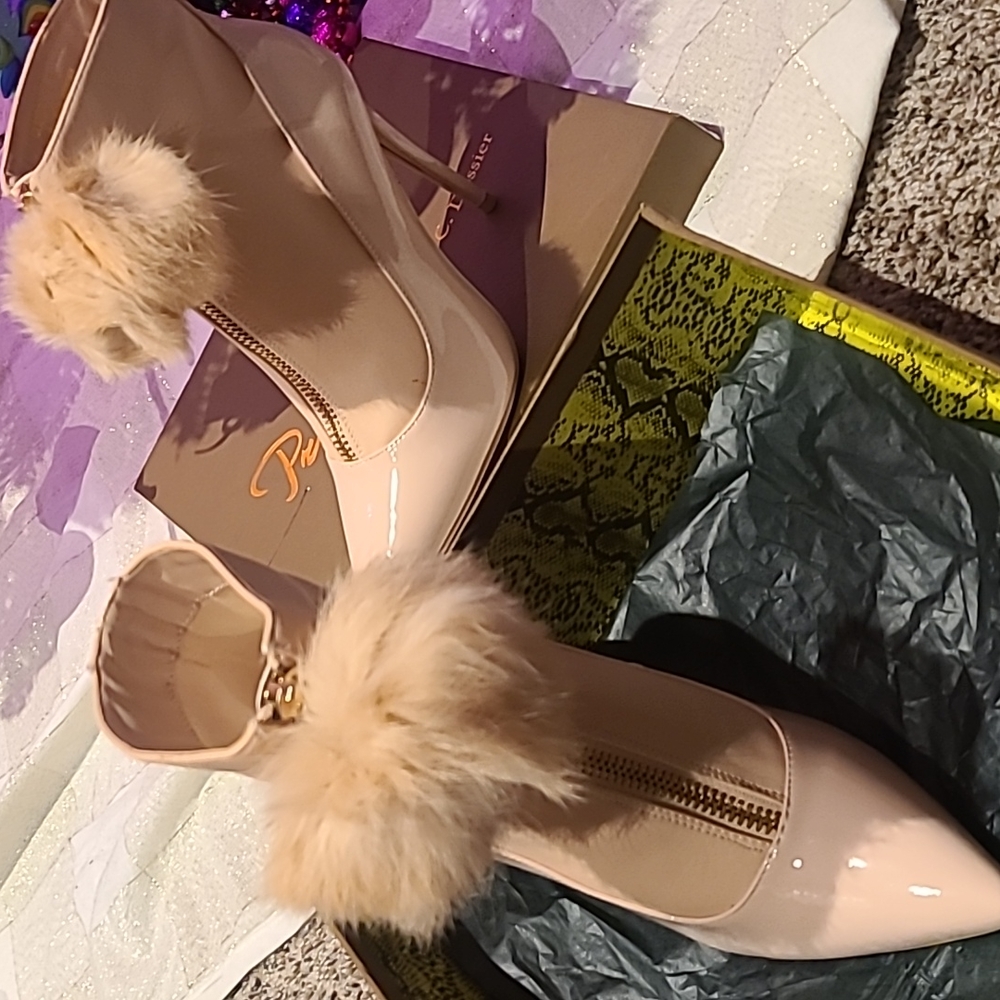 Pink Pom Pom Booties - Picture 3 of 6